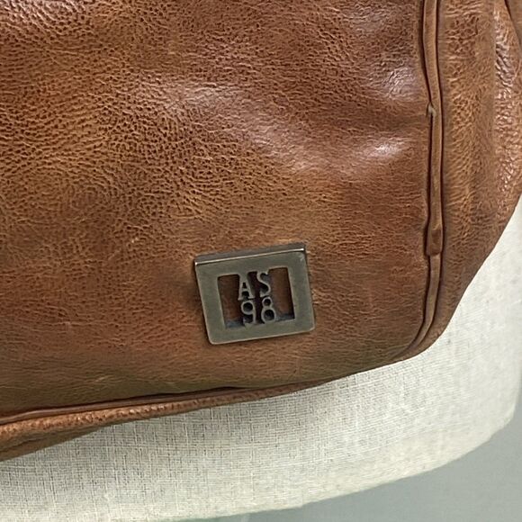 RARE VHTF A.S. 98 Brewer Backpack Brown Distressed Leather Medium Size - Picture 3 of 16